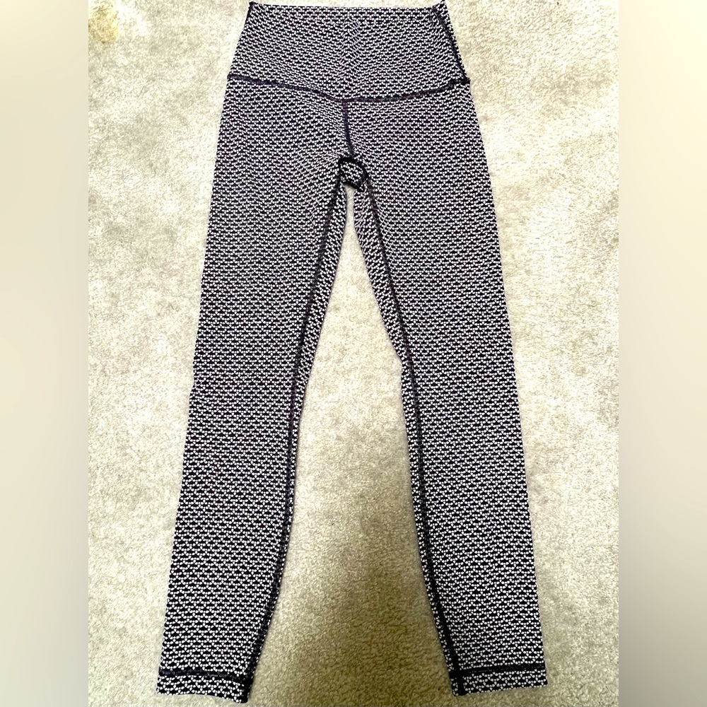 LULULEMON leggings Size 4